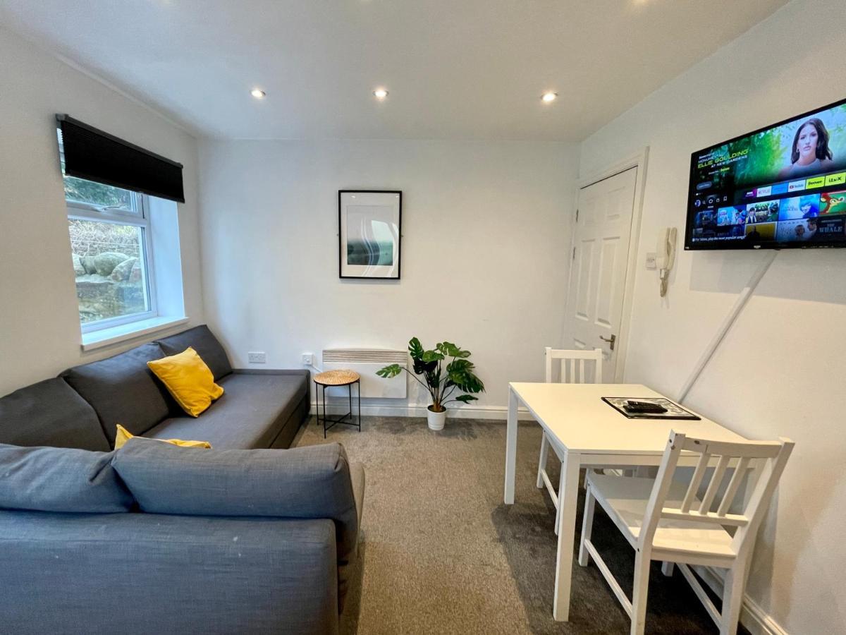 6 Person Apartment In City Centre Cardiff Exterior foto